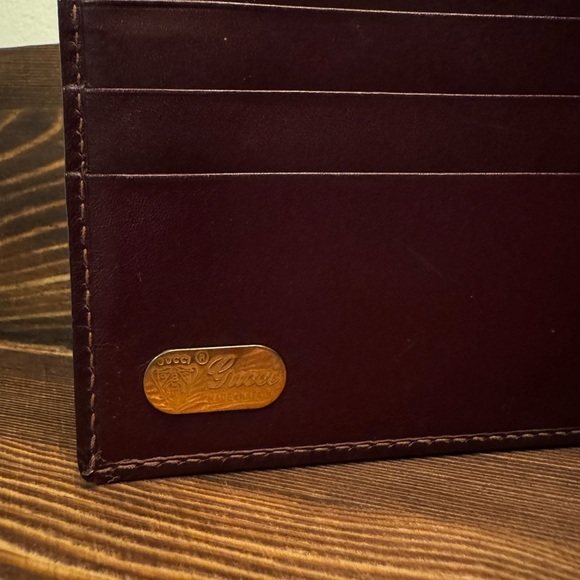Gucci Leather Bifold Wallet
With certificate of authenticity

w:4.7 in h:3.9 in - Picture 8 of 11